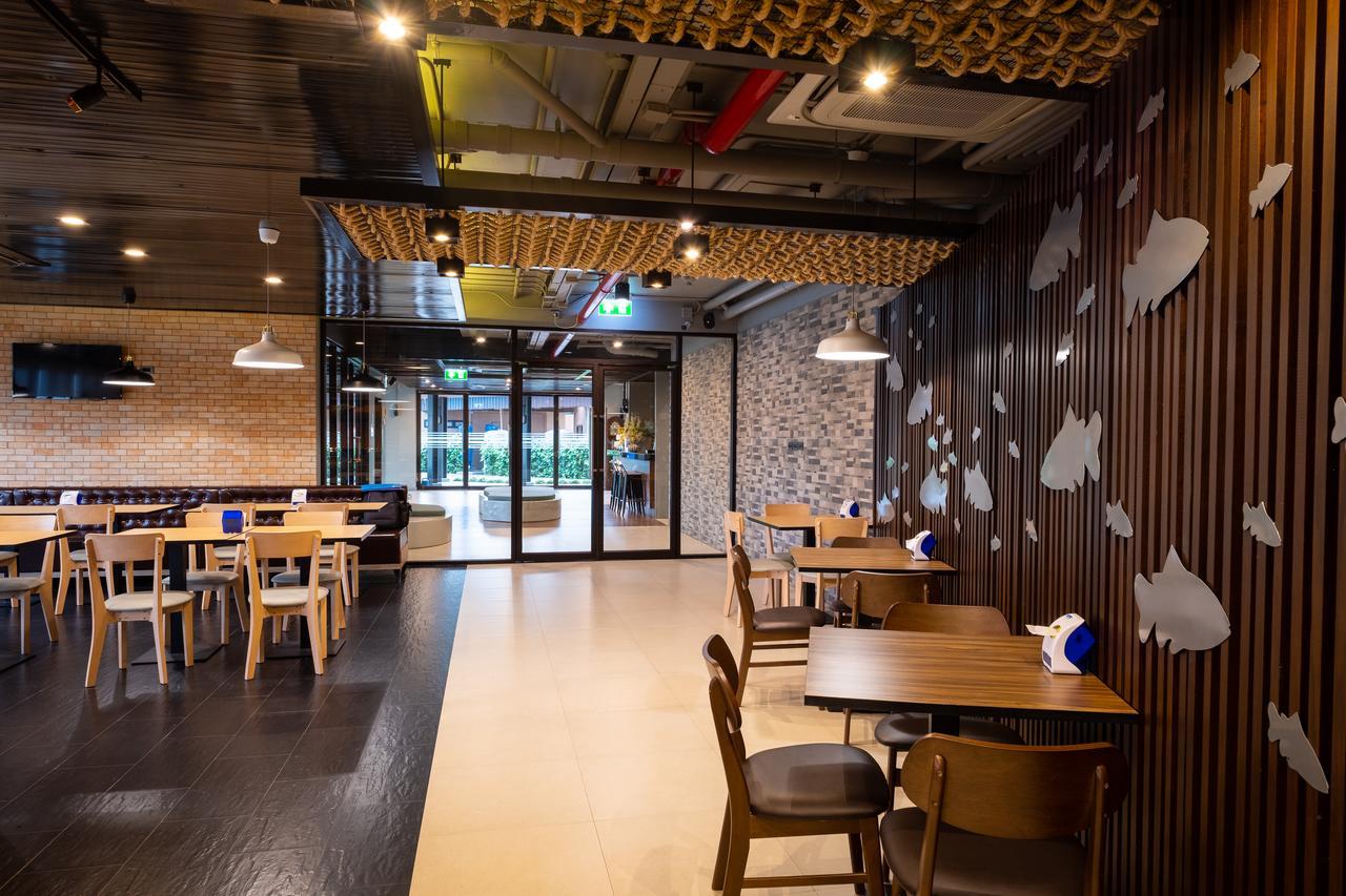 S.22素叻他尼酒店 外观 照片