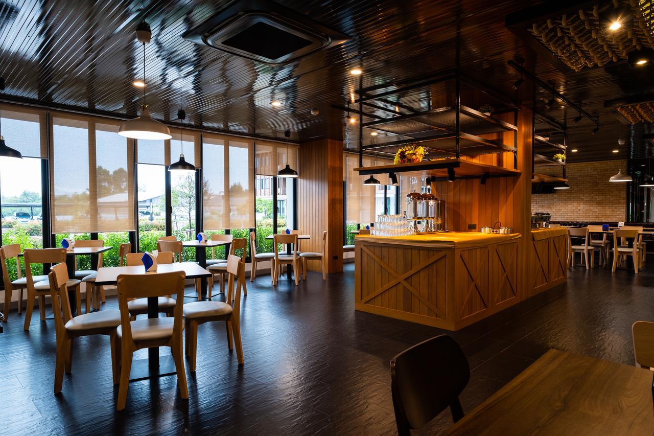 S.22素叻他尼酒店 外观 照片